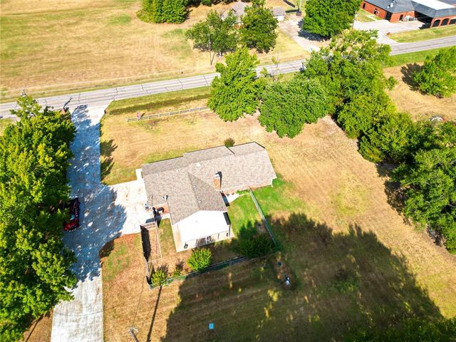 16009 S Rock Creek Road, Shawnee, OK 74801