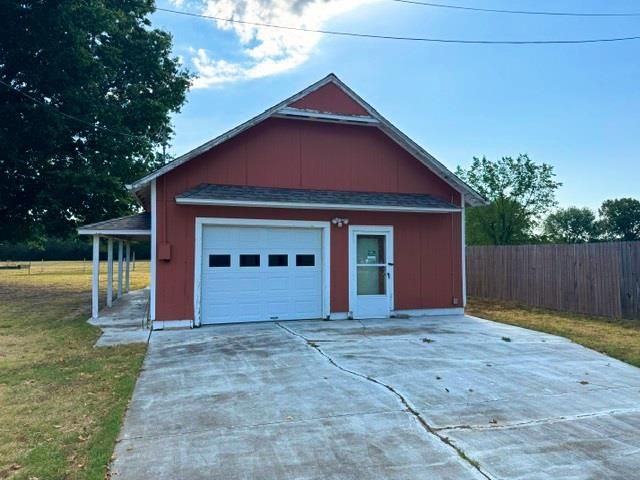 16009 S Rock Creek Road, Shawnee, OK 74801