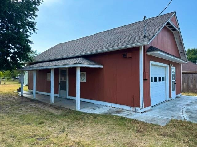 16009 S Rock Creek Road, Shawnee, OK 74801