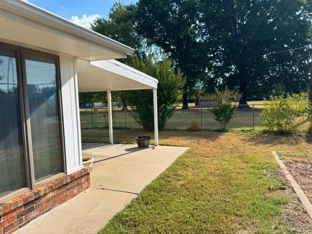 16009 S Rock Creek Road, Shawnee, OK 74801