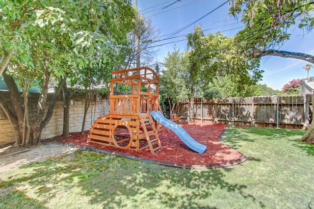 3640 55th St, Sacramento, CA 95820