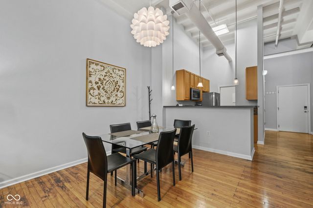 624 E Walnut Street 110, Indianapolis, IN 46204