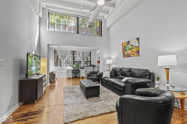 624 E Walnut Street 110, Indianapolis, IN 46204