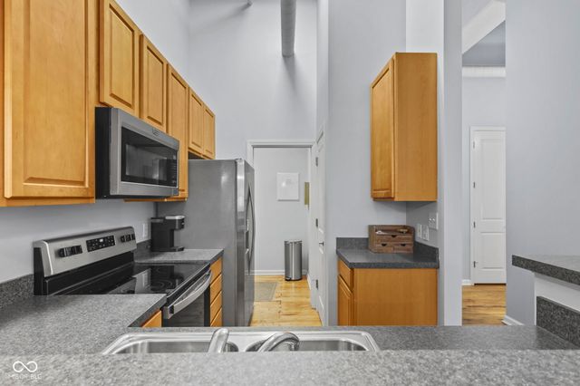 624 E Walnut Street 110, Indianapolis, IN 46204