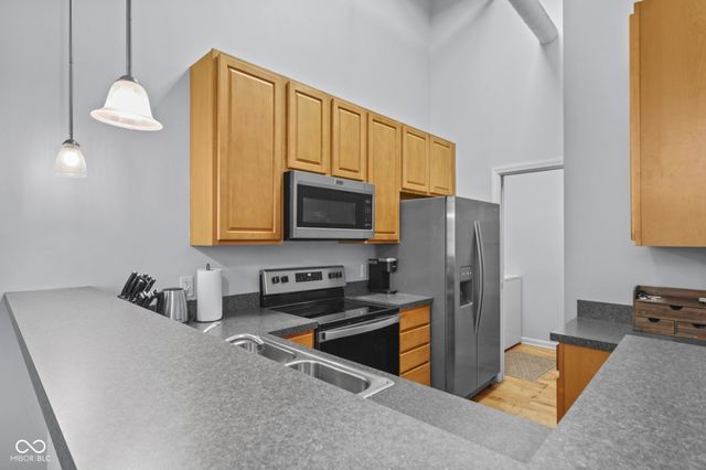 624 E Walnut Street 110, Indianapolis, IN 46204