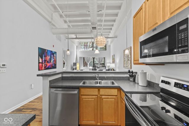 624 E Walnut Street 110, Indianapolis, IN 46204