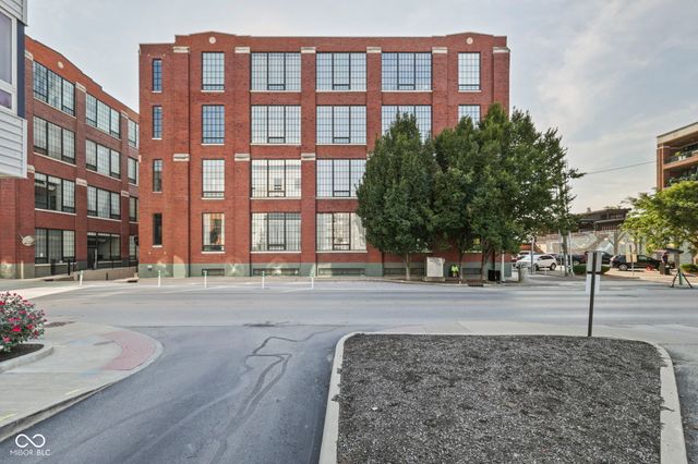 624 E Walnut Street 110, Indianapolis, IN 46204