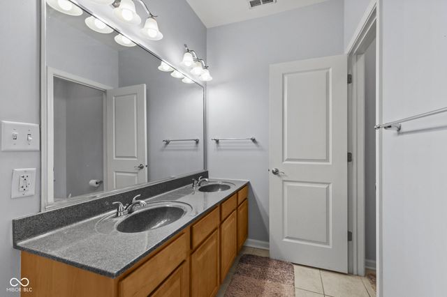 624 E Walnut Street 110, Indianapolis, IN 46204