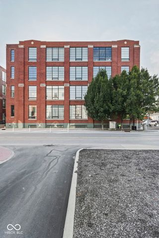 624 E Walnut Street 110, Indianapolis, IN 46204