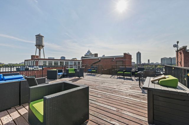 624 E Walnut Street 110, Indianapolis, IN 46204