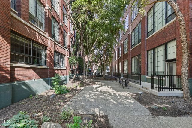 624 E Walnut Street 110, Indianapolis, IN 46204