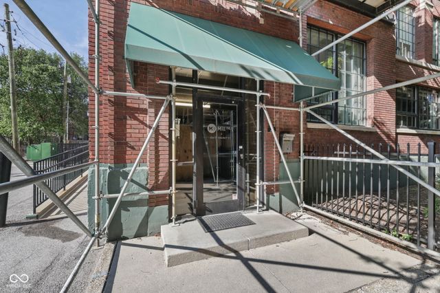 624 E Walnut Street 110, Indianapolis, IN 46204