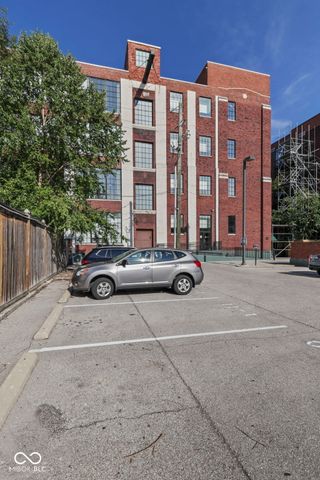 624 E Walnut Street 110, Indianapolis, IN 46204