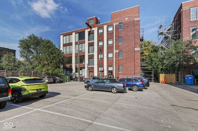 624 E Walnut Street 110, Indianapolis, IN 46204
