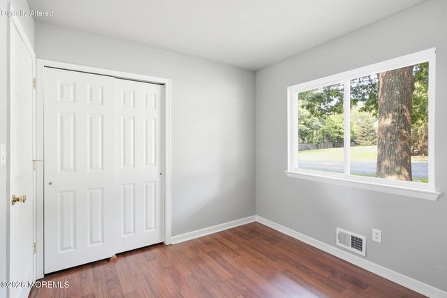 18 N Hope Chapel Road, Jackson, NJ 08527