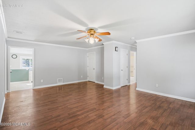 18 N Hope Chapel Road, Jackson, NJ 08527