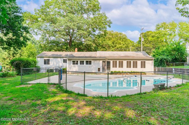 18 N Hope Chapel Road, Jackson, NJ 08527