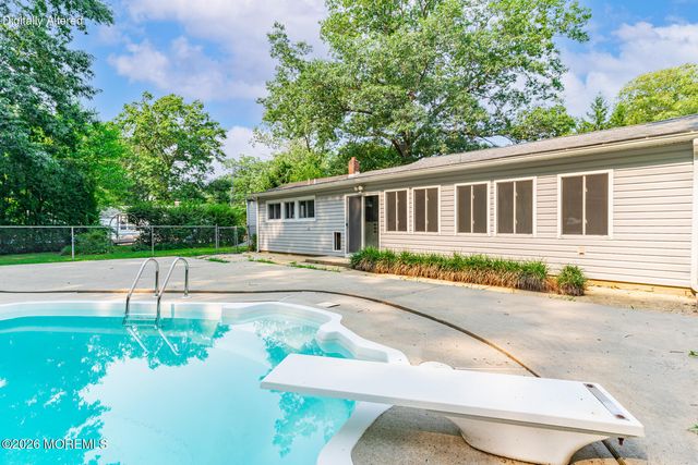 18 N Hope Chapel Road, Jackson, NJ 08527