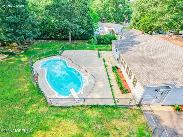18 N Hope Chapel Road, Jackson, NJ 08527
