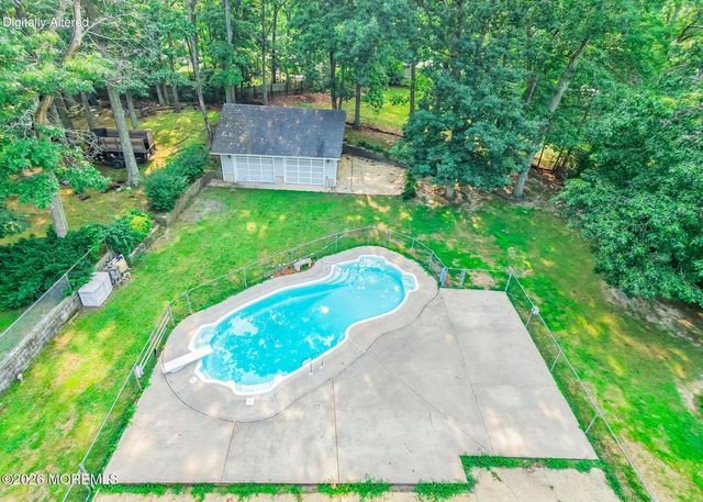 18 N Hope Chapel Road, Jackson, NJ 08527