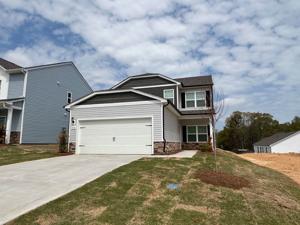 430 West Claywalk Road, Woodruff, SC 29388