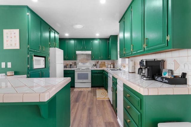 7607 Lucerne Vista Avenue, Yucca Valley, CA 92284