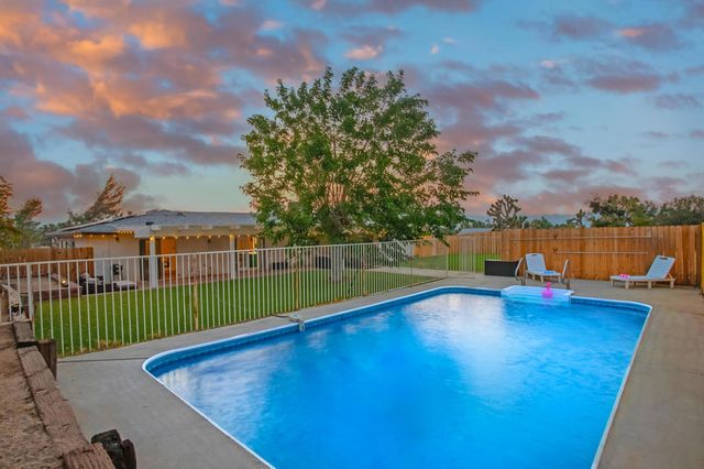 7607 Lucerne Vista Avenue, Yucca Valley, CA 92284