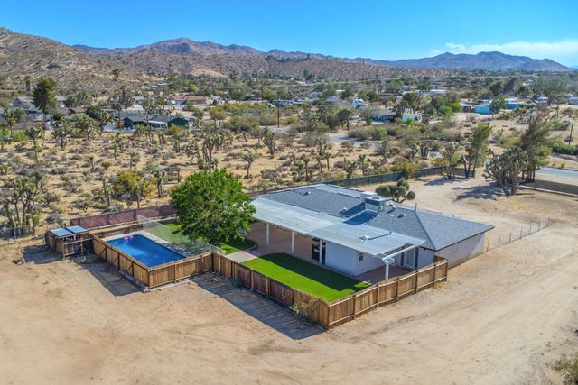 7607 Lucerne Vista Avenue, Yucca Valley, CA 92284