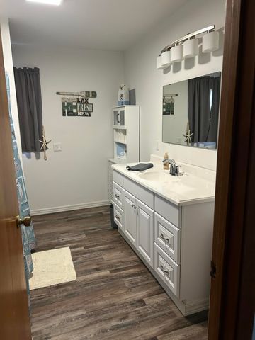 504 S Chestnut Street, Stockton, MO 65785