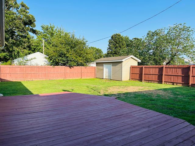 504 S Chestnut Street, Stockton, MO 65785