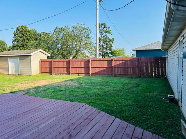 504 S Chestnut Street, Stockton, MO 65785