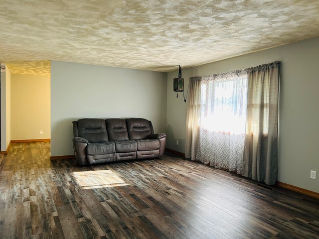 504 S Chestnut Street, Stockton, MO 65785