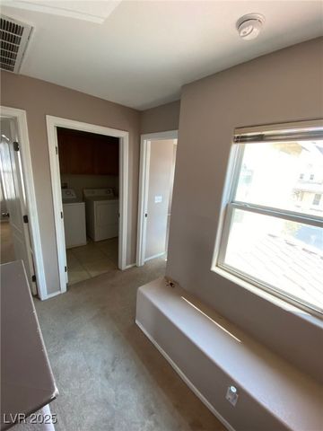 5817 ADDY Lane n, North Las Vegas, NV 89081