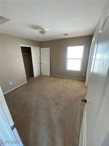 5817 ADDY Lane n, North Las Vegas, NV 89081