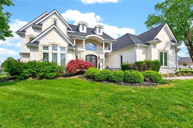 158 Signature Drive, Beavercreek Twp, OH 45385