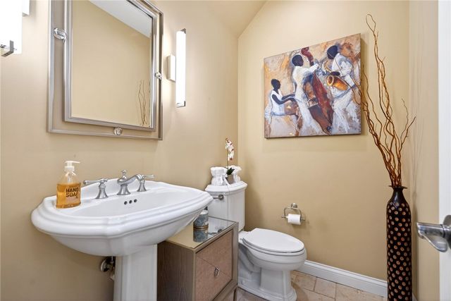 158 Signature Drive, Beavercreek Twp, OH 45385