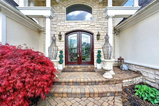 158 Signature Drive, Beavercreek Twp, OH 45385