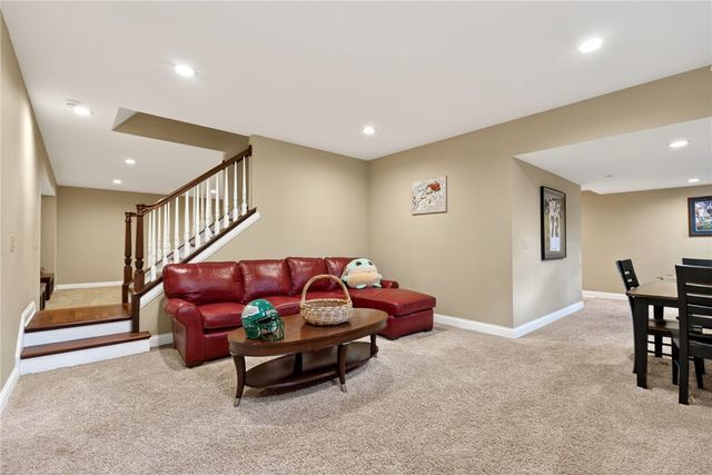 158 Signature Drive, Beavercreek Twp, OH 45385