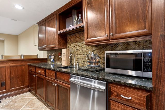 158 Signature Drive, Beavercreek Twp, OH 45385