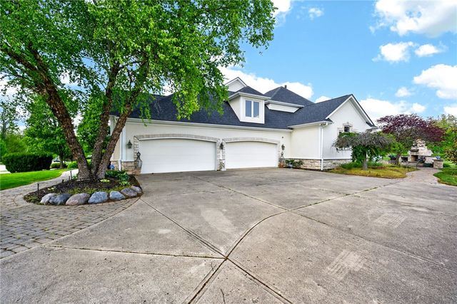158 Signature Drive, Beavercreek Twp, OH 45385