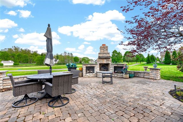 158 Signature Drive, Beavercreek Twp, OH 45385