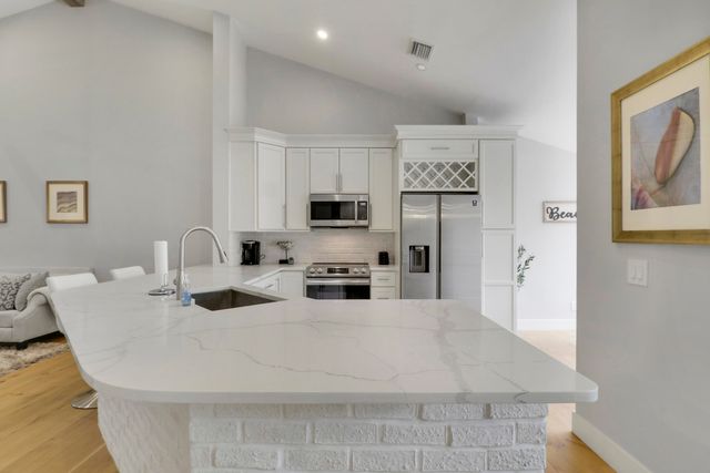 104 Sea Oats Drive G, Juno Beach, FL 33408