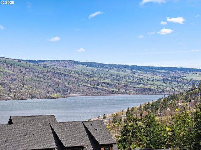 Asher Street 37, Mosier, OR 97040