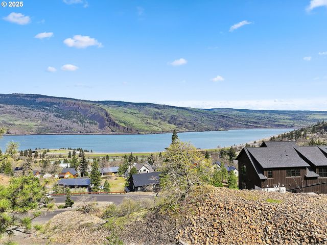 Asher Street 37, Mosier, OR 97040