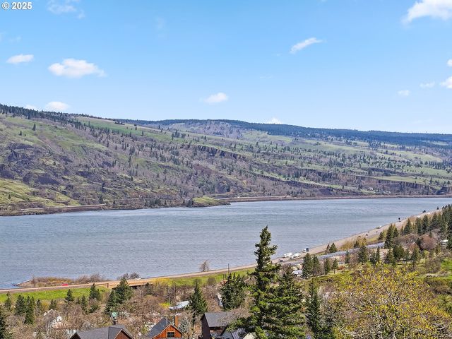 Asher Street 37, Mosier, OR 97040