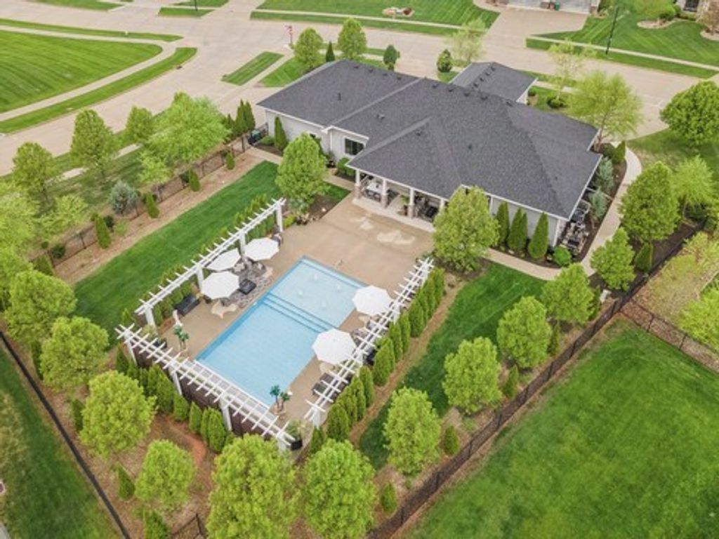 3144 Prairie Rose Drive, Norwalk, IA 50211