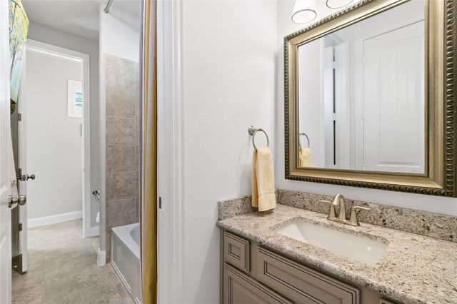 4902 Enchanted Springs Drive, Rosharon, TX 77583