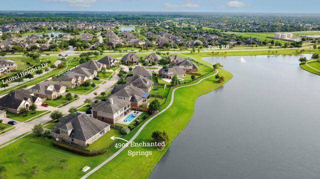 4902 Enchanted Springs Drive, Rosharon, TX 77583