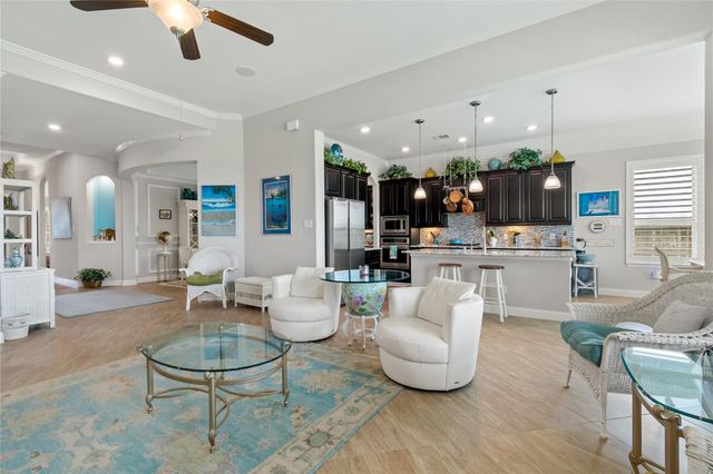 4902 Enchanted Springs Drive, Rosharon, TX 77583