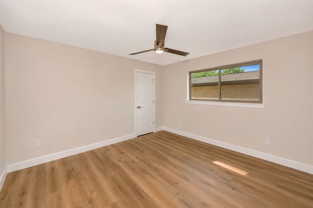 1141 Henson Drive, Hurst, TX 76053